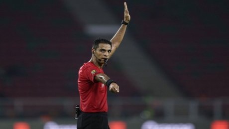 كأس الكونفدرالية الإفريقية : حكم مصري يدير مباراة النادي الصفاقسي وشباب قسنطينة الجزائري