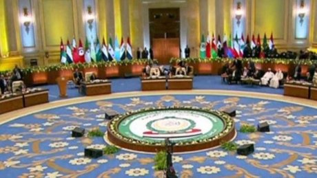 الرئيس المصري يعلن اعتماد القمة العربية الطارئة في القاهرة "خطة إعادة إعمار قطاع غزة والكيان يرفضها "