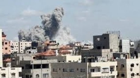 بريطانيا تطالب بالتحقيق في قصف "إسرائيل" مقرا أمميا في غزة
