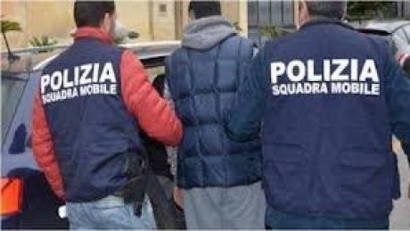 ايقاف تونسيين في ايطاليا بسبب جرائم مختلفة وتوجه نحو ترحيلهم