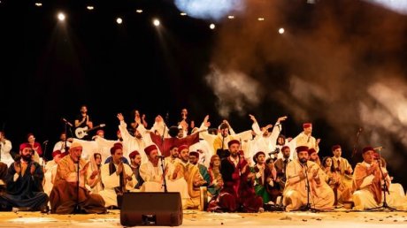 الحضرة " للفاضل الجزيري في مسرح أوبرا تونس : روح صوفية صافية باصوات الشباب "