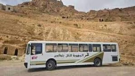 نقابة شركة النقل بتطاوين تندد بالاقتطاع غير القانوني من أجور الأعوان وتُهدد بالتصعيد