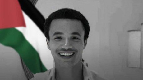 فلسطين سلطة تنظيمات وشعبا يعزون تونس في فارس خالد والاف الشباب شيعوه في جنازة مهيبة