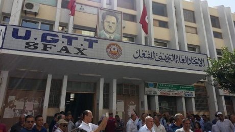 جهوي صفاقس يعلن التعبئة من اجل تجمع عمالي كبير احتفالا بعيد الشغل العالمي
