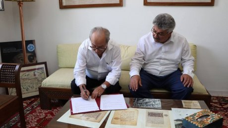 على خطى ابراهيم شبوح و آخرون : الاستاذ عبد العزيز الدولاتلي يهدي مكتبته الى دار الكتب الوطنية