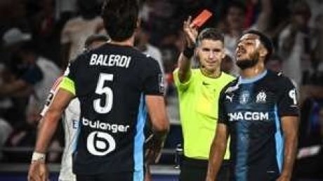 أولمبيك ليون يحقق فوزا ثمينا على أولمبيك مارسيليا في البطولة الفرنسية