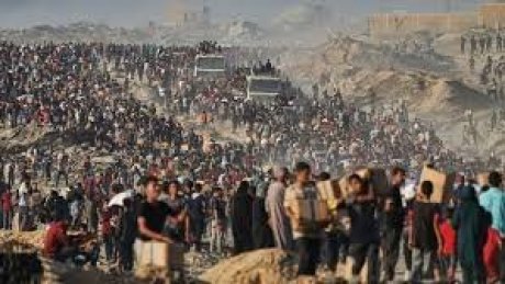 33 شهيدا في قطاع غزة منذ فجر اليوم بينهم 9 من منتظري المساعدات