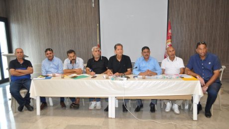 القيمون والقيمون العامون يتمسكون بحقوقهم ويعلنون استعدادهم للتصعيد