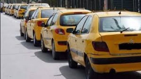 سواق التاكسي في تطاوين يحتجون على قرارات إسناد الرخص