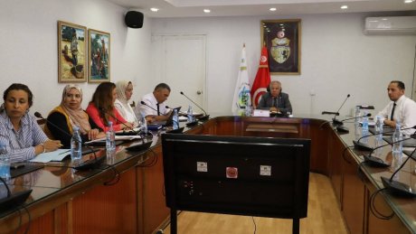 تزويد المدارس بالماء الصالح للشرب : ضبط المؤسسات المعنية لتعبئة الخزانات قبل حفر آبار عميقة