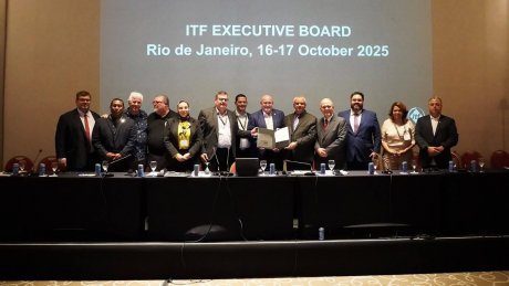 متغيرات قطاع النقل في ندوة دولية حضرها وجيه الزيدي في البرازيل