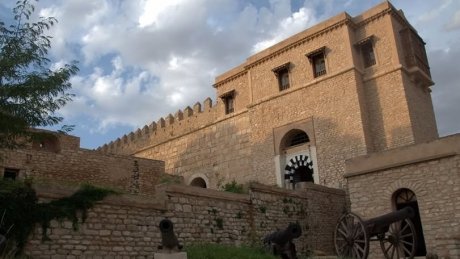 طقس اليوم الأحد : شديد الحرارة في قطاع غزة و أمطار غزيرة في تونس