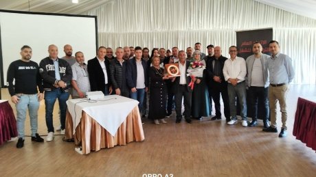 ندوة تكوينية لفائدة قطاع النسيج : تمسك بالمفاوضات الجماعية وبالحق في الزيادة في الأجور