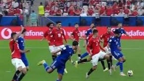 مصر والكويت يقتسمان النقاط في افتتاح المجموعة الثالثة لكأس العرب