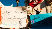 تظاهرة في شارع بورقيبة رافضة لمشروع الدستور الجديد تصور كريم السعدي